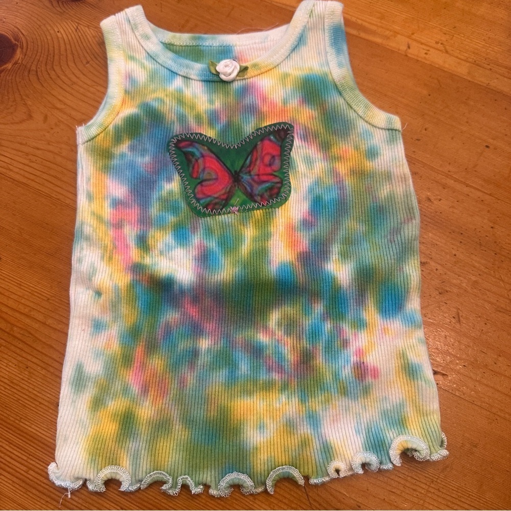 NWOT Old Navy Ribbed Tank Tank with butterfly 6-12 months
